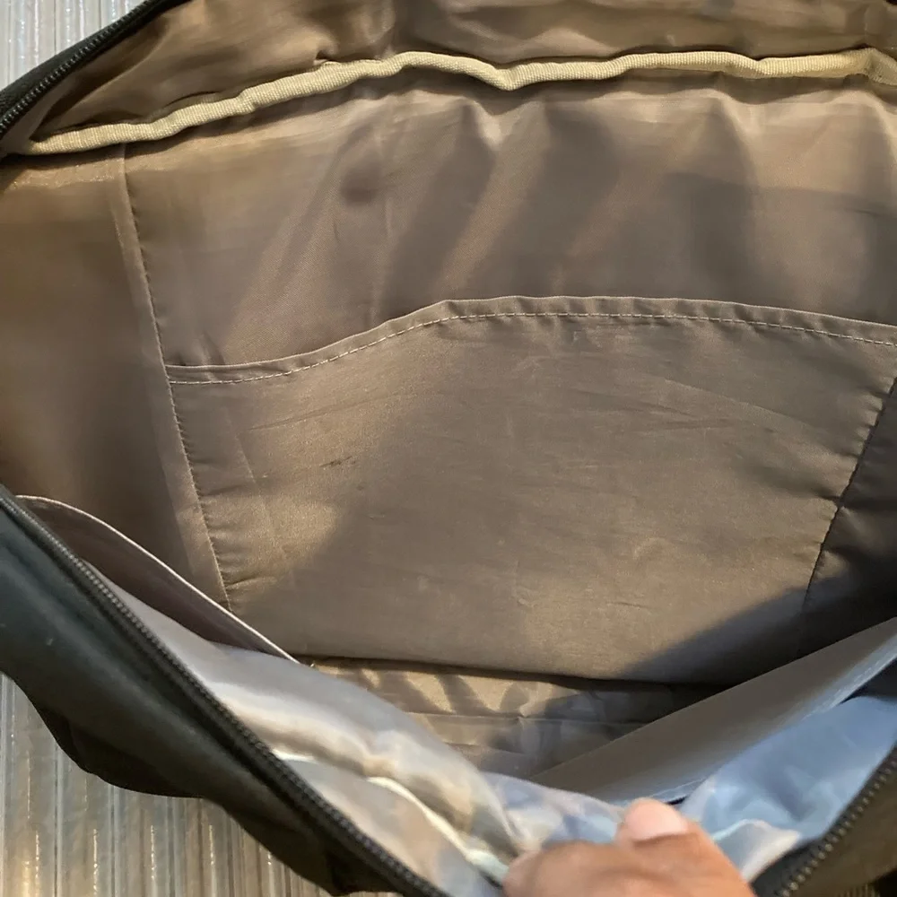 Amazon basics laptop bag - Picture 6 of 9